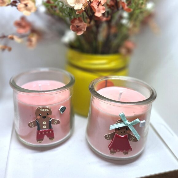 Cute Gingerbread Man and Gingerbread Lady Strawberry Scented Candles - new - Picture 1 of 5
